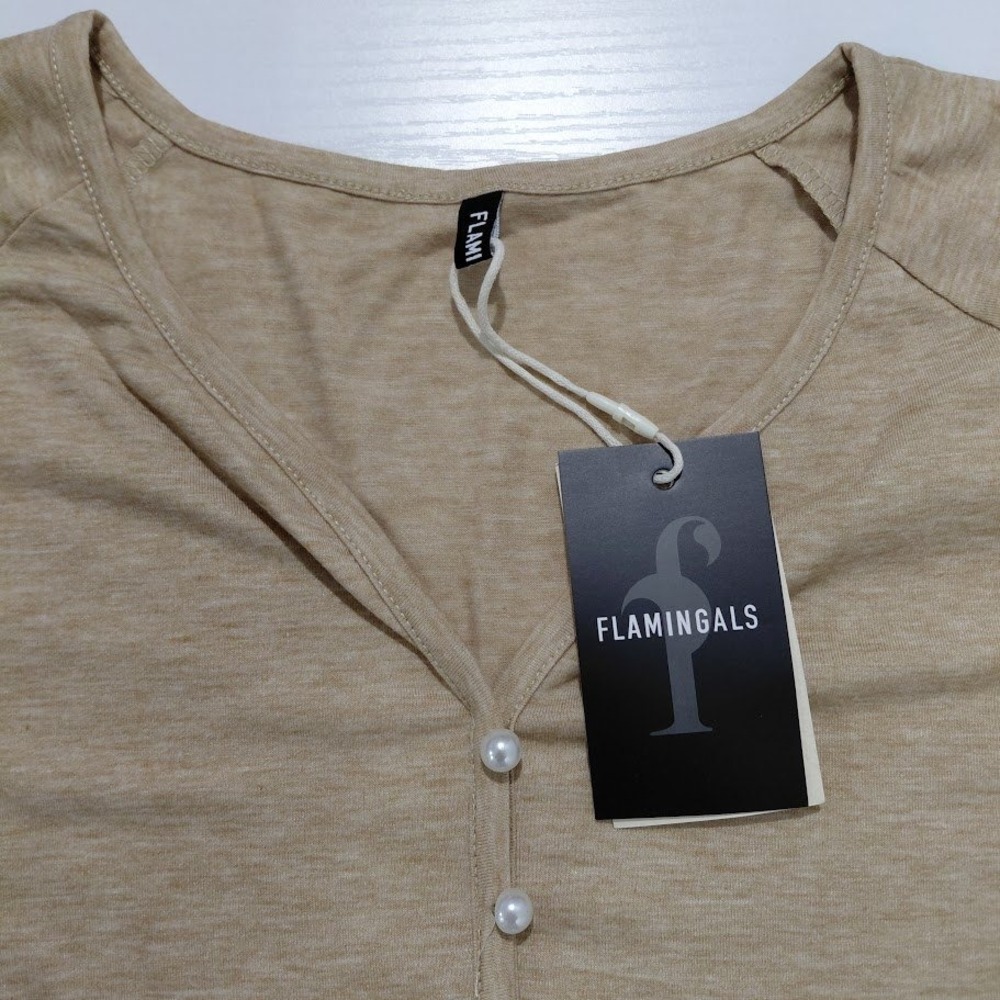 Flamingals Women's Beige Long Sleeve Henley Shirt Pearl Button V Neck Size M - Picture 2 of 8